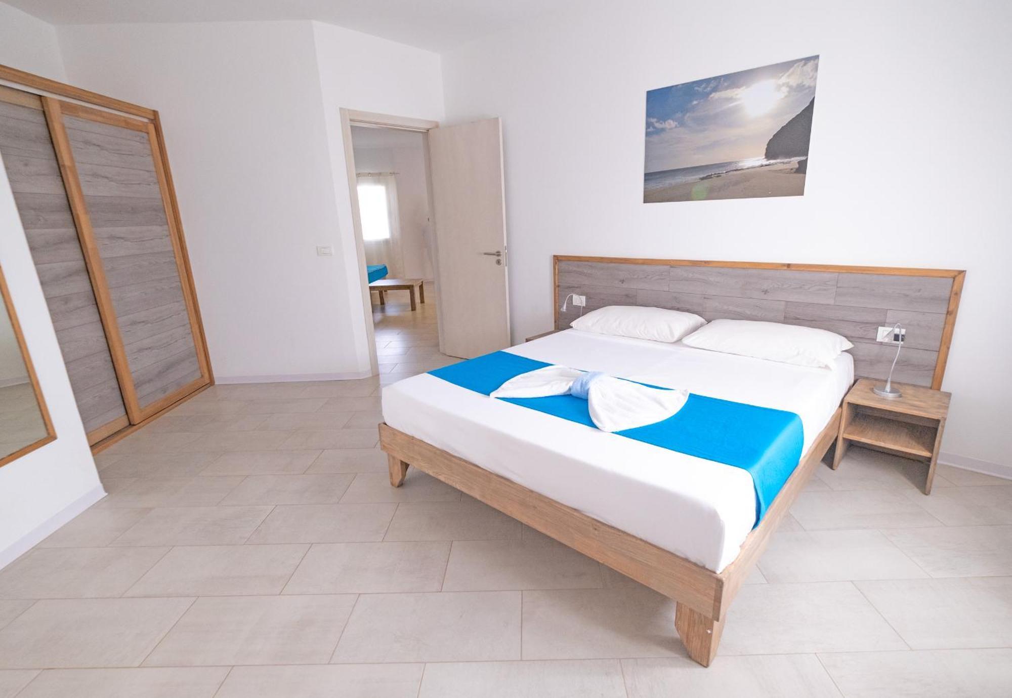 Three-Bedroom Suite,1282632505:JPEG