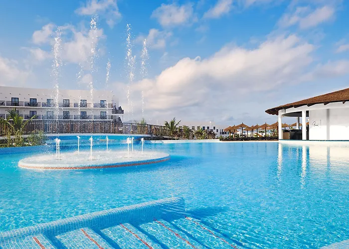 Melia Dunas Beach Resort & Spa